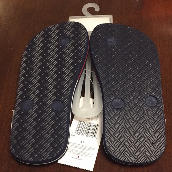 KIDS Tommy Hilfiger kids flip flops new size 12. - Picture 4 of 4